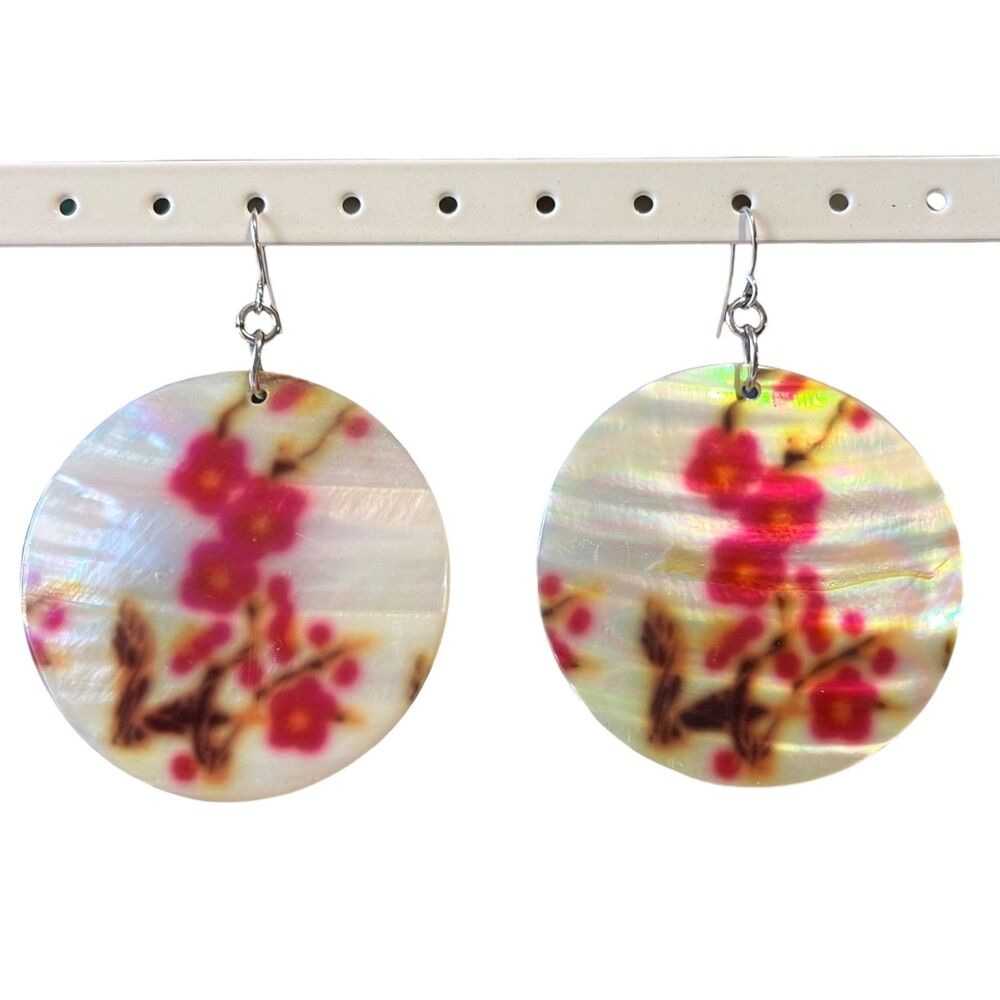 VTG Round Mother of Pearl Floral Earrings Dangle Drop Flowers Round Large Cruise